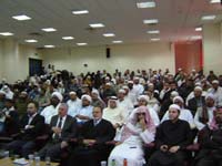 جانب من الحاضرين في الندوة