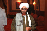 الحبيب عمر يصل إلى الكويت